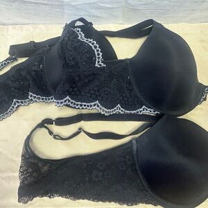 Three Maidenform T-Back Front Clip Black Lace Bras